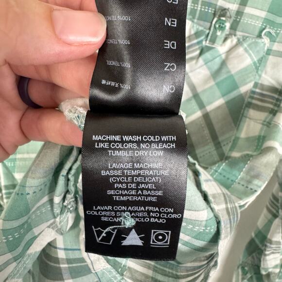 Kuhl | Spektra Green Plaid Popover Roll Tab Sleeve Lightweight Casual Shirt - Picture 9 of 10